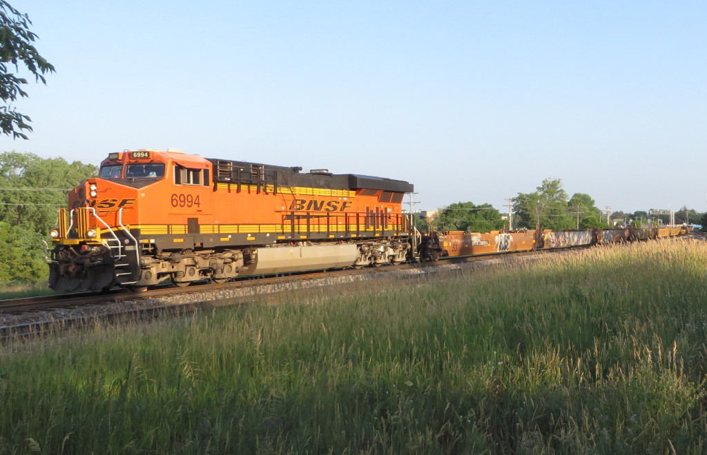 BNSF 6994 East